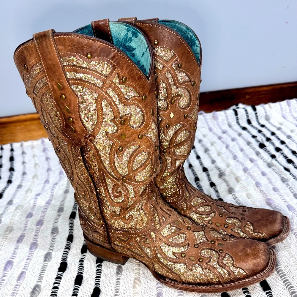 Corral women’s cowboy boots